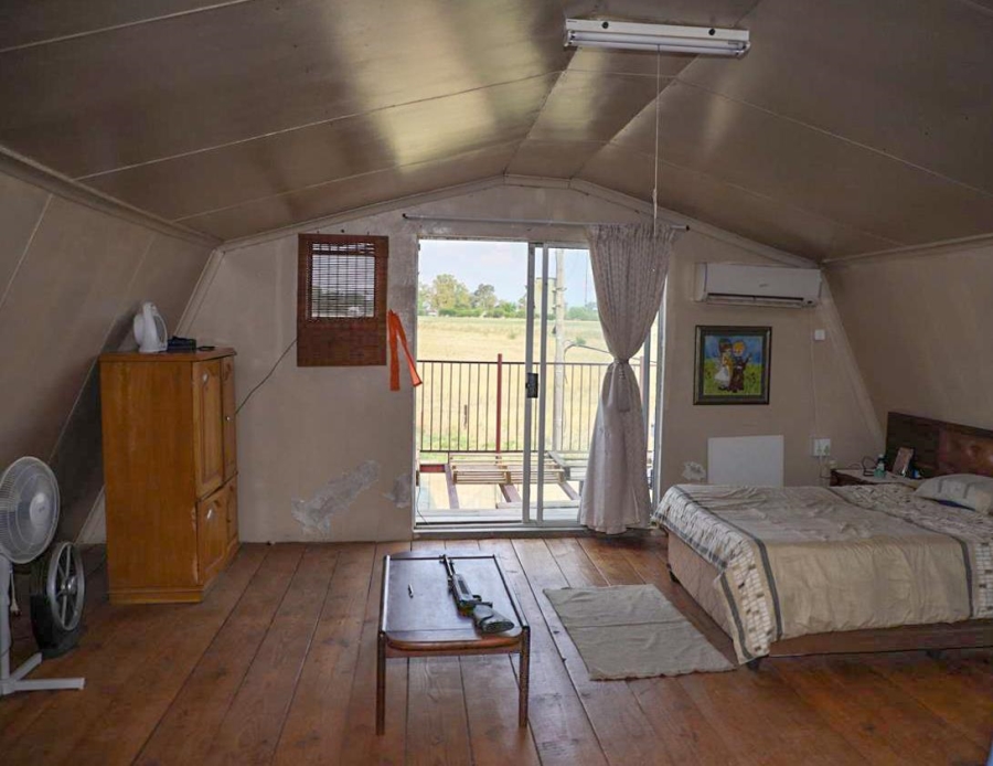 6 Bedroom Property for Sale in Koppies Rural Free State